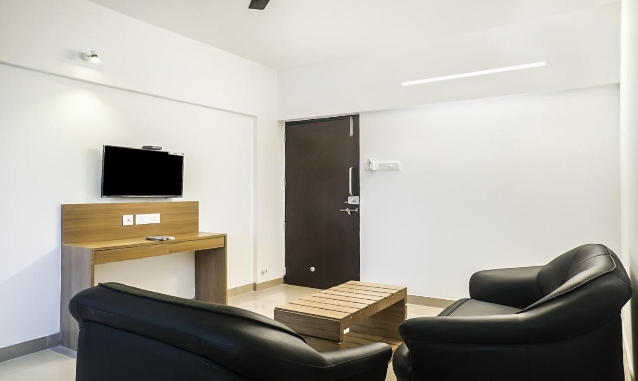 Treebo Luxe Suite, Shivaji Nagar Púna Exteriér fotografie