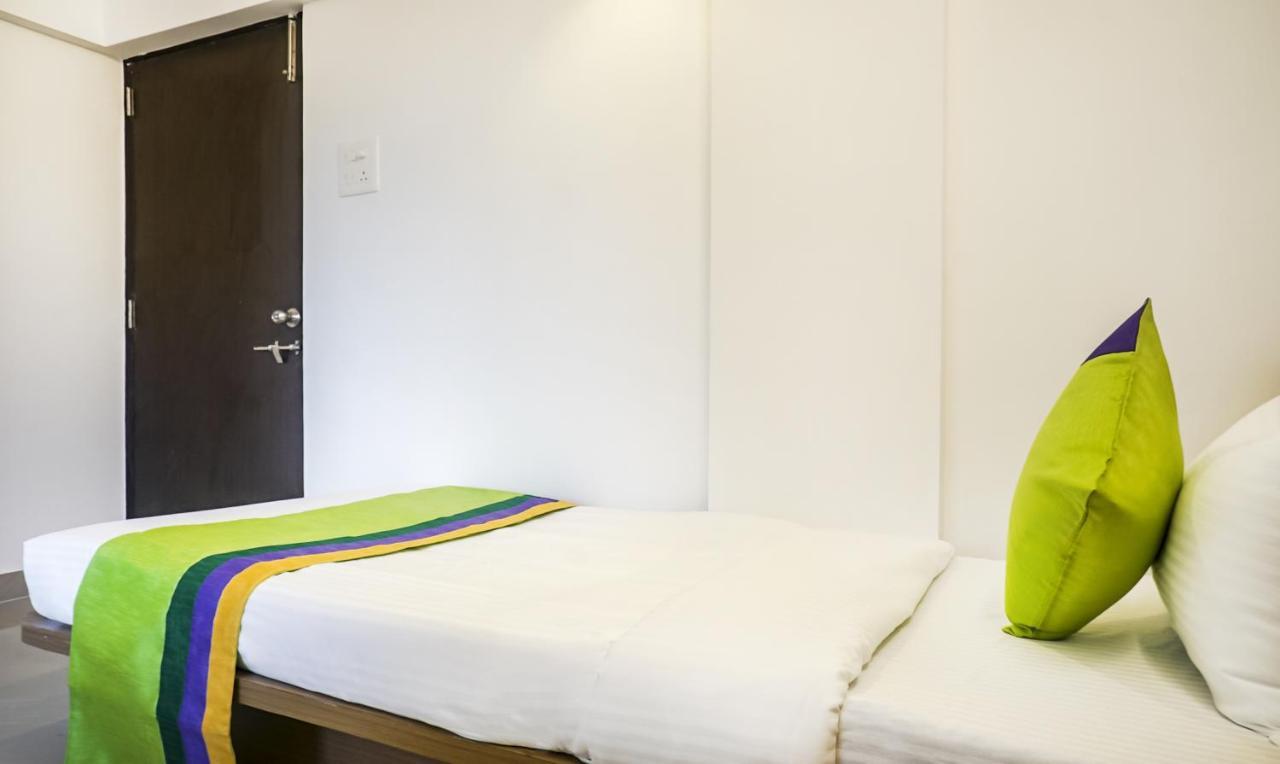 Treebo Luxe Suite, Shivaji Nagar Púna Exteriér fotografie